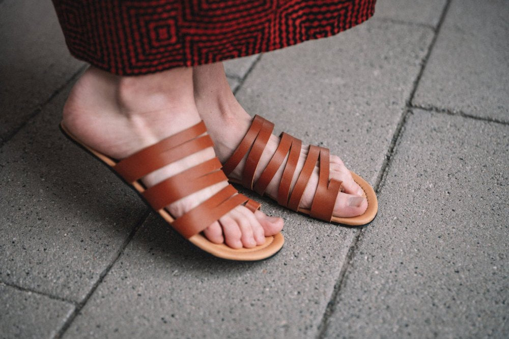FLAQE Brown
