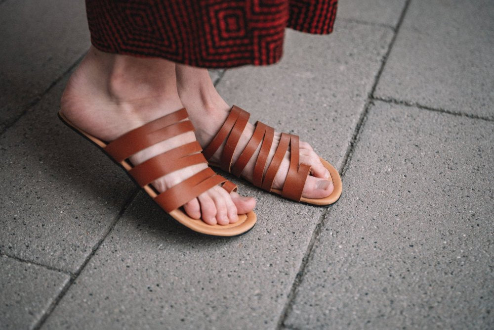 FLAQE Brown