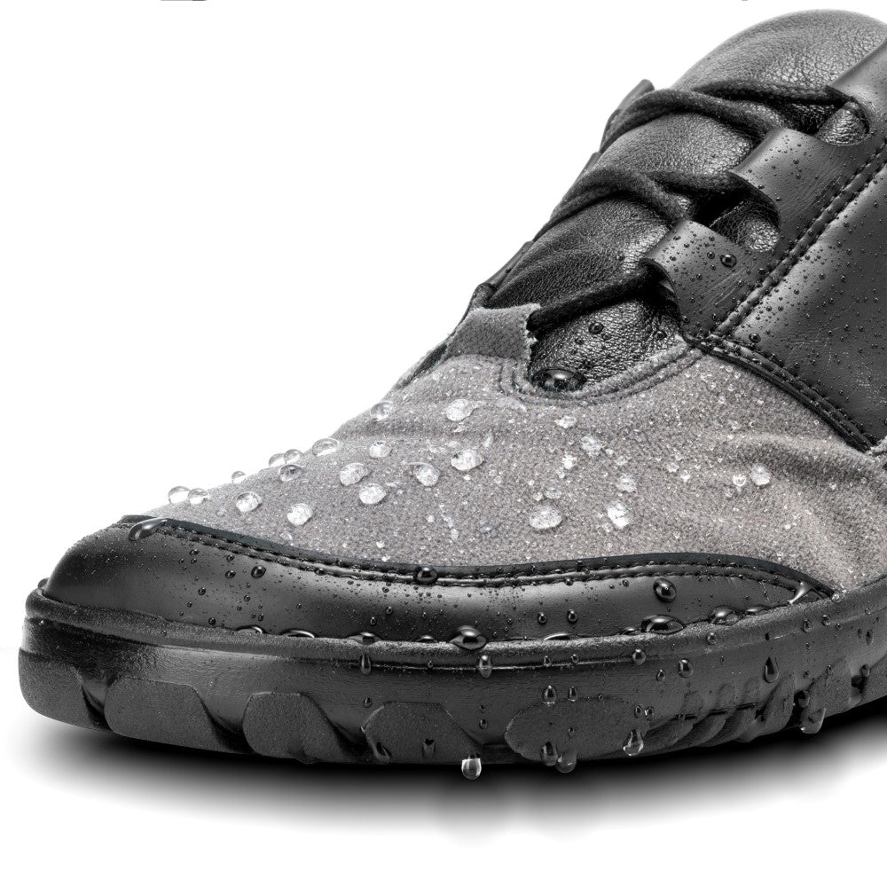 QUEST Low Black Waterproof